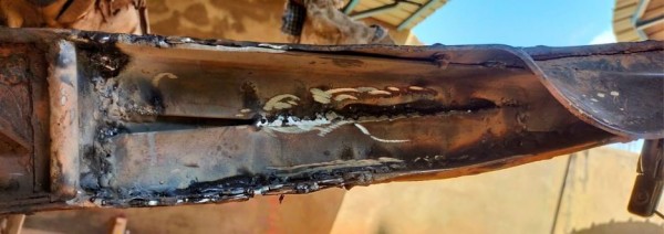 Capture 47.JPG (67.46 Kio) Vu 1060 fois 2 cornières à l'avant de la travers, coté extérieur