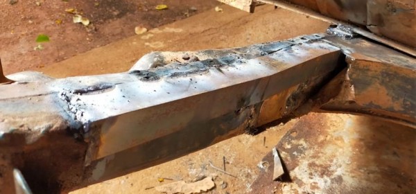 Capture 49.JPG (76.71 Kio) Vu 1783 fois une première cornière intérieur