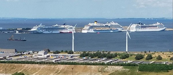 Vu d'en haut, on a une vue parfaite sur l'embouchure nord du canal