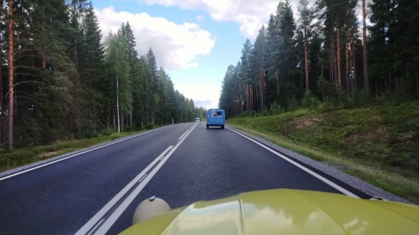 WhatsApp Image 2022-07-24 at 17.46.44.jpeg (178.53 Kio) Vu 2212 fois Sur la route de Tampere Devant moi, l'AK400 de Lasse et Jaana