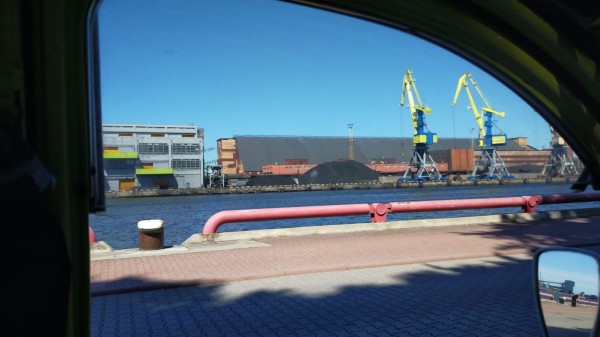 ort de Ventspils: encore beaucoup de charbons ! Les énergies fosciles ont encore de beau jours.
