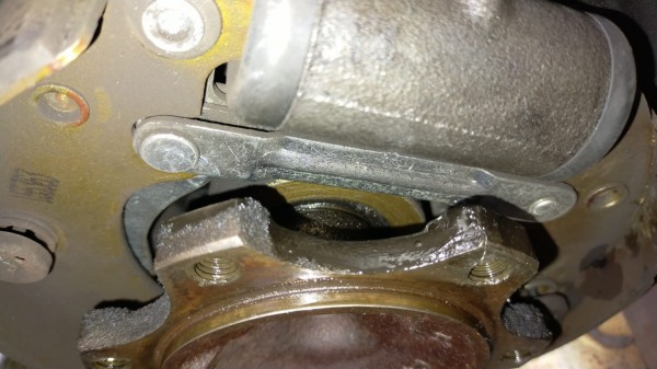 WhatsApp Image 2022-08-09 at 08.36.30.jpeg (177.33 Kio) Vu 1100 fois Le gras vient plutôt du roulement de sortie de boite qui perd sa graisse.