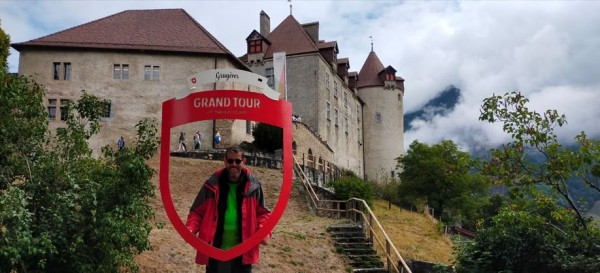 Capture 97.JPG (105.41 Kio) Vu 2818 fois Samedi matin, visite du village de Gruyer et de son château.