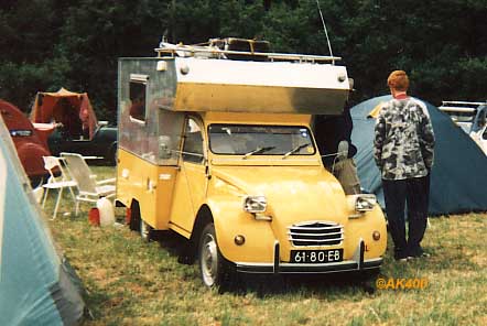 ( ak400) 2cv campingcar.jpg