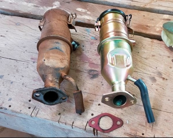 Capture 26.JPG (79.92 Kio) Vu 1388 fois Ce matin, changement de reniflard sur la 2CV