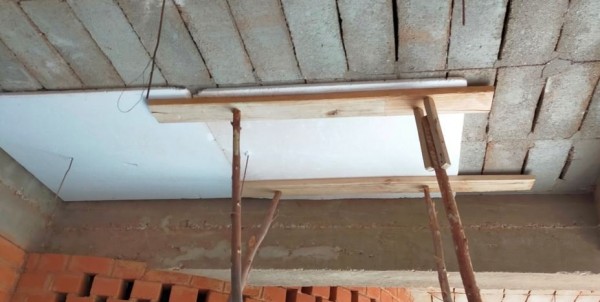 Capture 29.JPG (71.31 Kio) Vu 1388 fois Pose de la deuxième plaque de polystyrène