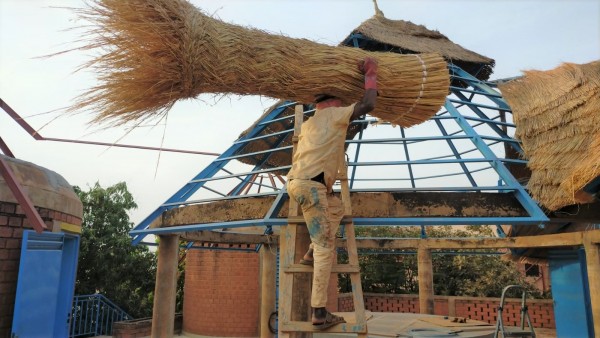 WhatsApp Image 2023-02-07 at 18.20.45 (2).jpeg (322.23 Kio) Vu 1836 fois après transport sur la 2CV, transport sur la tête