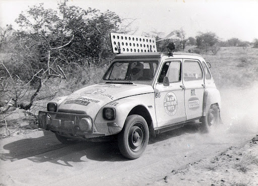 Aux abords du Ténéré (Niger).jpg