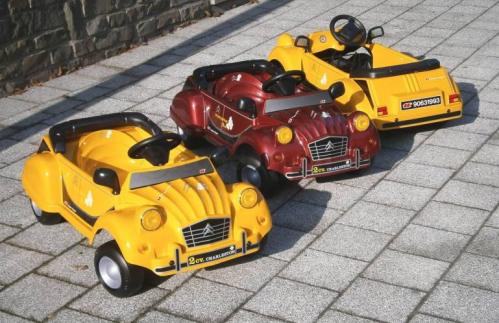 104574421_4-citroen-2cv-jaune-voiture-a-pedales.jpg