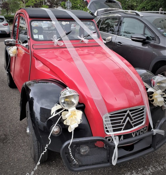 2 cv mariée.jpg