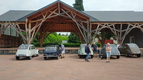 Le dimanche matin, Anost visite de la maison des Galvachers