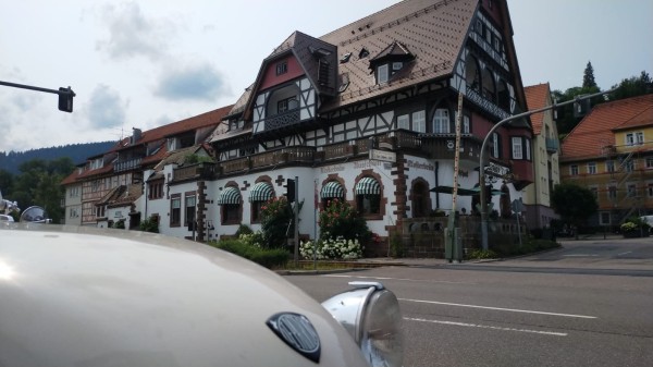 WhatsApp Image 2023-07-10 à 15.52.18.jpg (178.79 Kio) Vu 6306 fois hier, traversé de la fort noire, et passage à A Alpirsbach