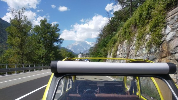 face au Mont Blanc côté Italien dans le val d'Aost