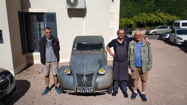 Traditionnel arrêt restaurant à l'auberge du Pont. Merci Yannick