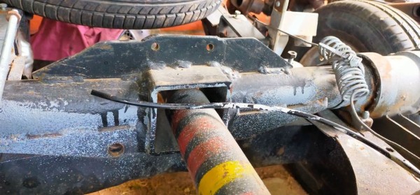 Capture 90.JPG (127.69 Kio) Vu 3896 fois Voici le renfort qu'il a fait sur la sienne: