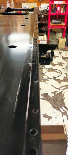 Capture 136.JPG (65.46 Kio) Vu 5738 fois pose du mastic sur les replis des tôles.