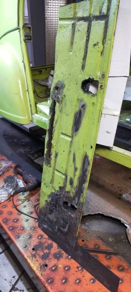 Capture 170.JPG (89.06 Kio) Vu 5492 fois Voilà le plancher droit évacué: