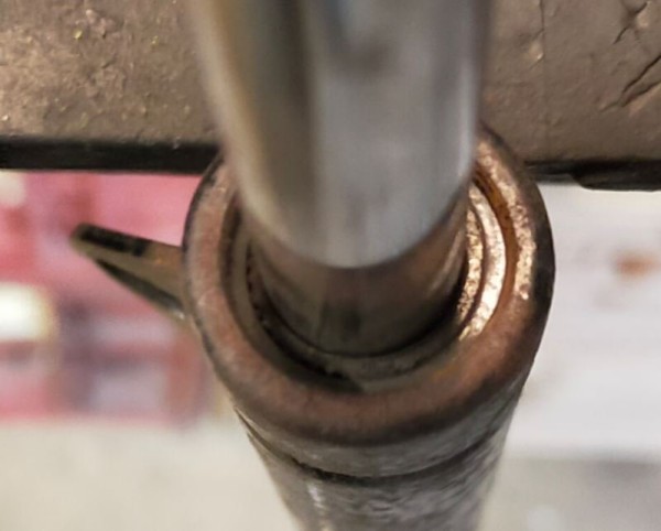 Capture 01.JPG (45.99 Kio) Vu 2194 fois Voici le levier avec les bagues en place.