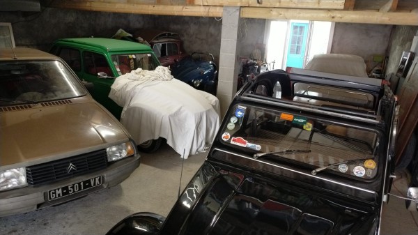 WhatsApp Image 2024-06-12 à 12.26.06_f2481a22.jpg (191.49 Kio) Vu 3248 fois il m'a fait de la place dans son garage magnifique.