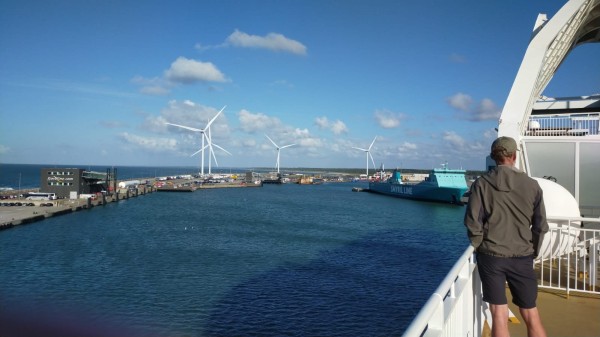 WhatsApp Image 2024-08-08 à 18.16.39_98ff0d6f.jpg (154.75 Kio) Vu 2776 fois Accueillis au Danemark avec de belles éoliennes