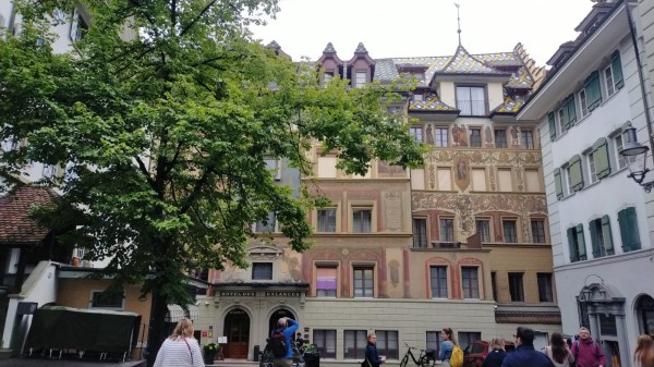 WhatsApp Image 2024-08-26 à 12.01.25_a52e0181.jpg (318.08 Kio) Vu 2245 fois Hôtel des balances