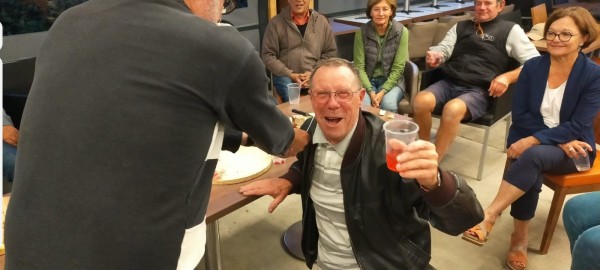 WhatsApp Image 2024-09-05 à 20.35.17_8d13b978.jpg (168.12 Kio) Vu 6157 fois Cérémonie d'intronisation officielle de Paulo au sein du KBD