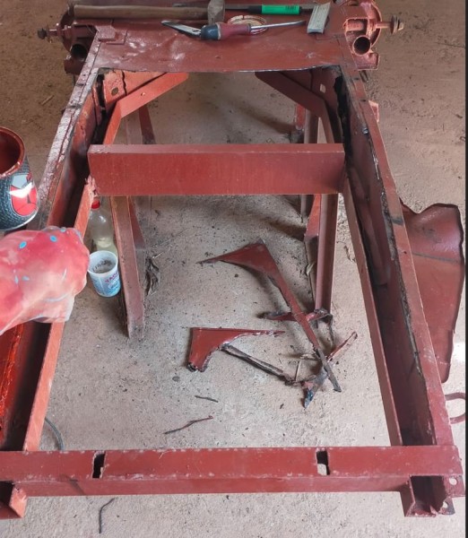 Capture 164.JPG (143.48 Kio) Vu 2436 fois la place est dégagée pour les cornières