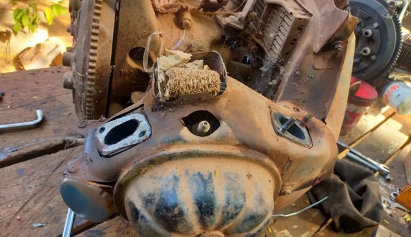 Capture 228.JPG (142.87 Kio) Vu 2137 fois je vois que les sortie d'air ont servi de garde manger