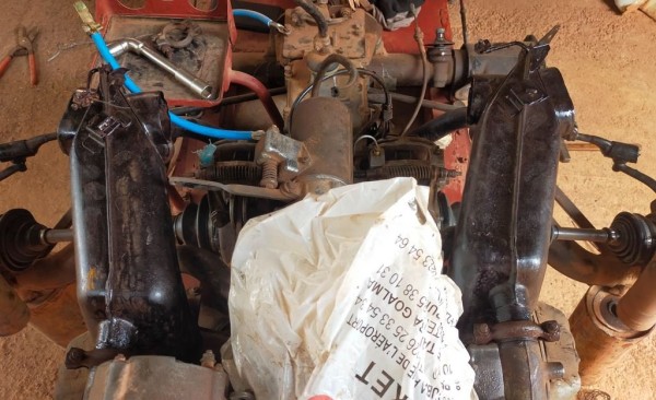 Capture 271.JPG (138.77 Kio) Vu 1834 fois puis monté les sortie d'échappement avec leurs boites à air: