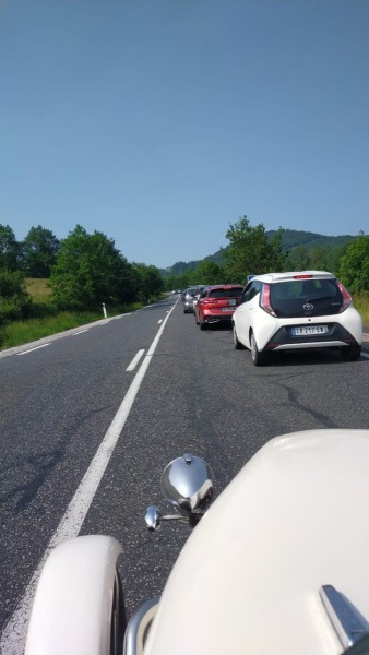 un gros bouchon au col de Pertuis entre Le Puy et Saint Etienne