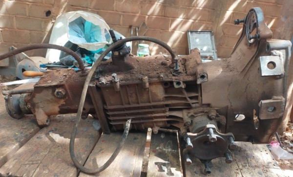 boite posé sur l'établis